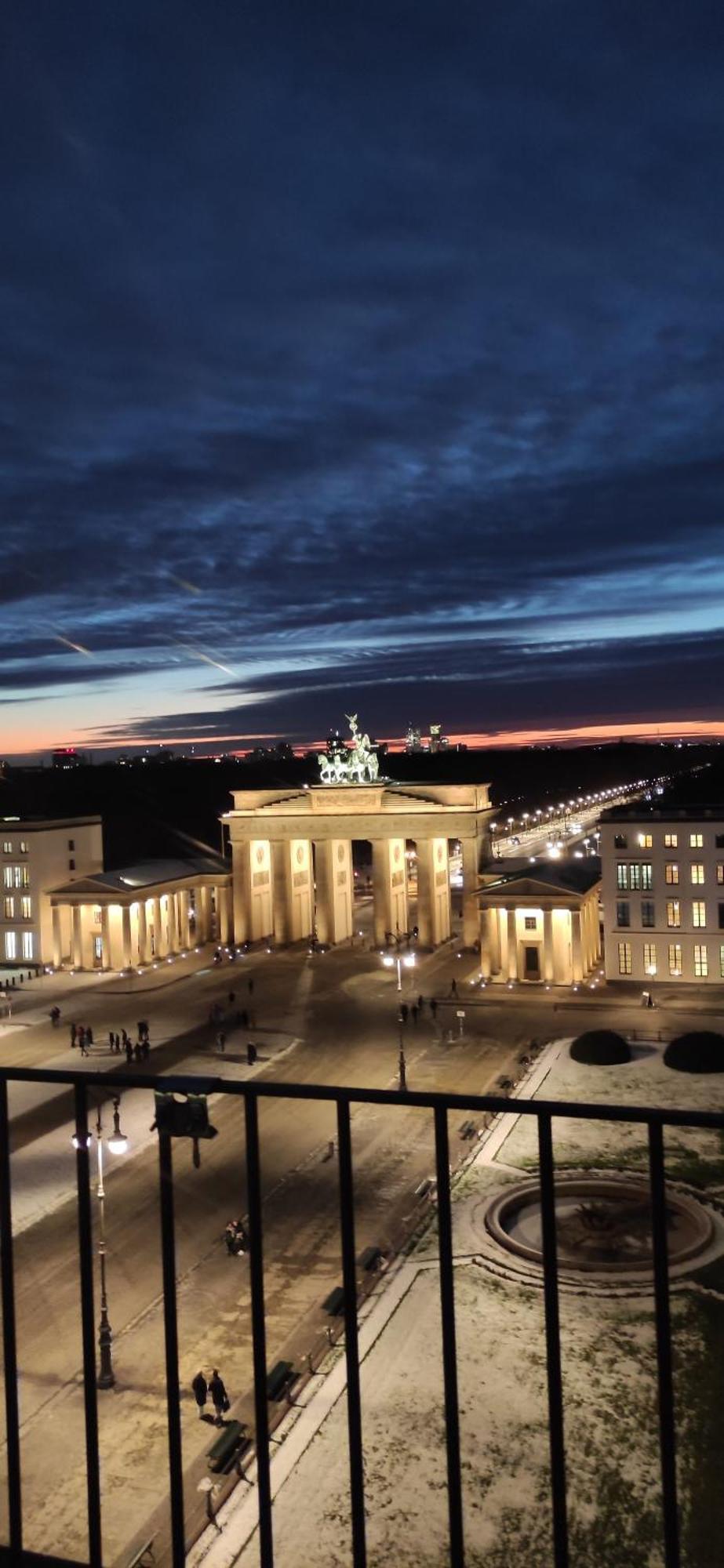 Апарт отель Nexliving Berlin Brandenburger Tor Экстерьер фото